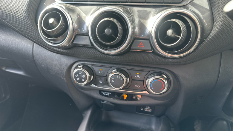 Nissan Juke 1.0 DiG-T 114 Acenta 5dr Petrol Hatchback